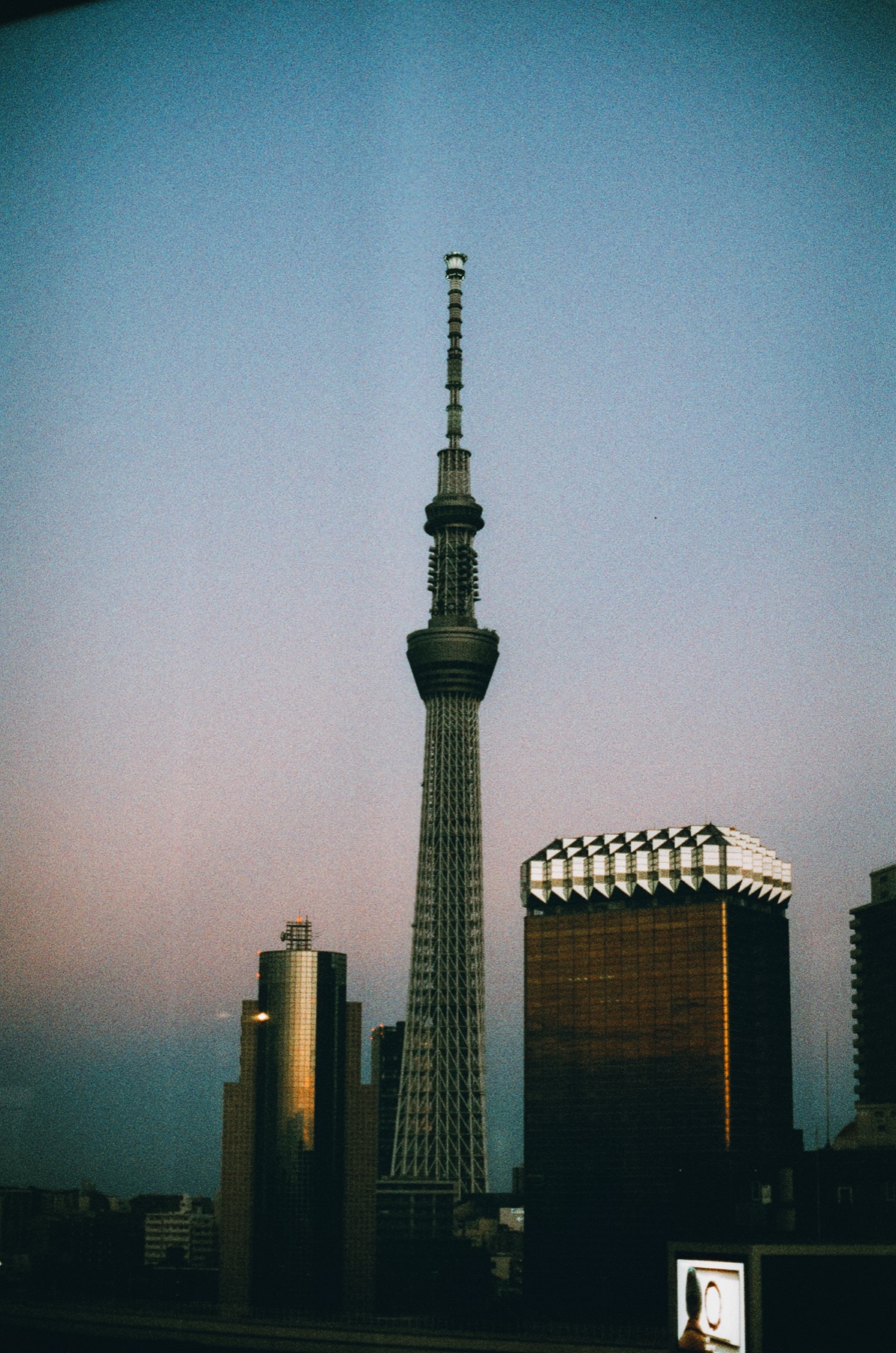 Roll 03 · Tokyo, frame 8