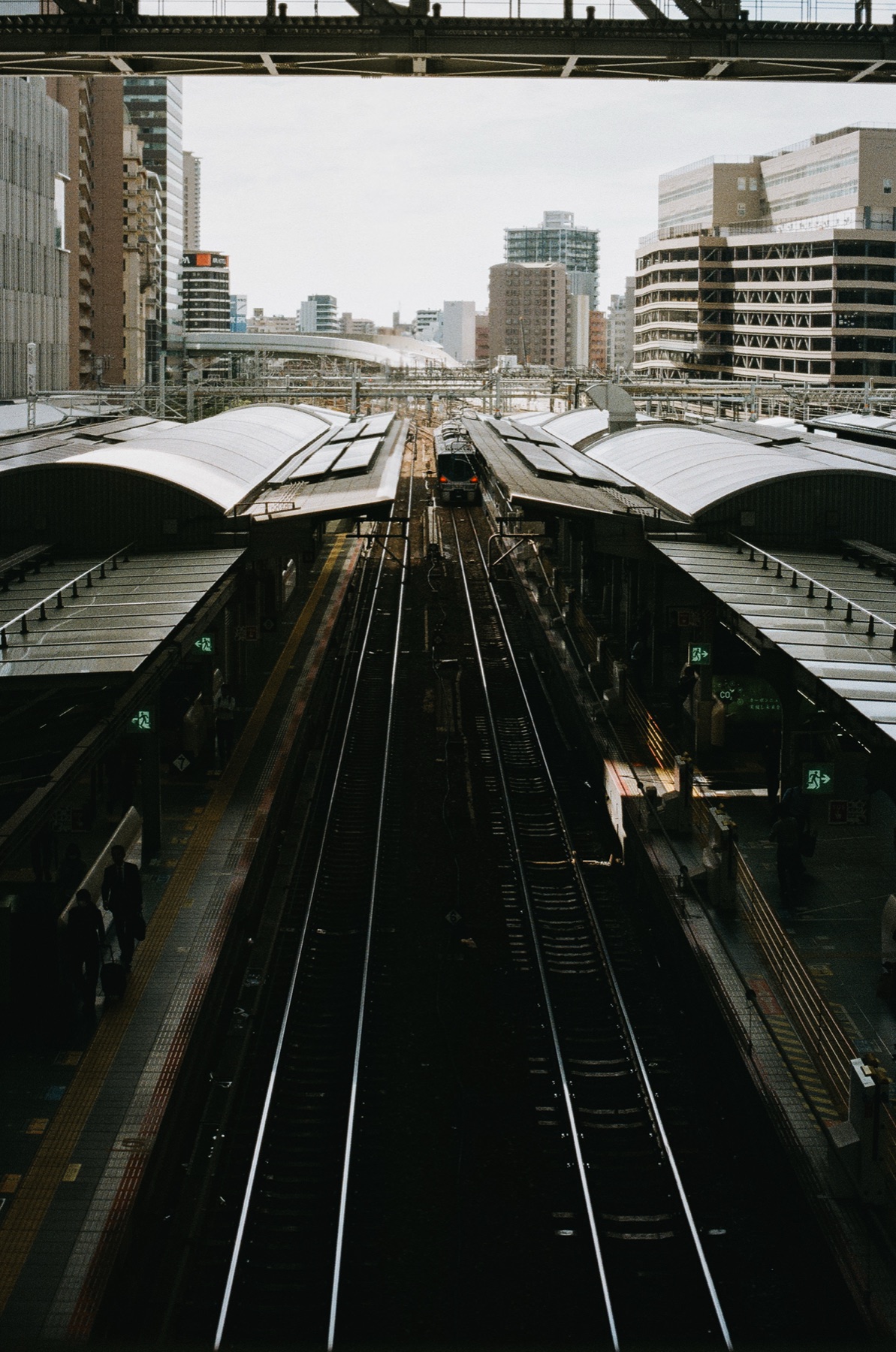Roll 08 · Osaka, frame 25